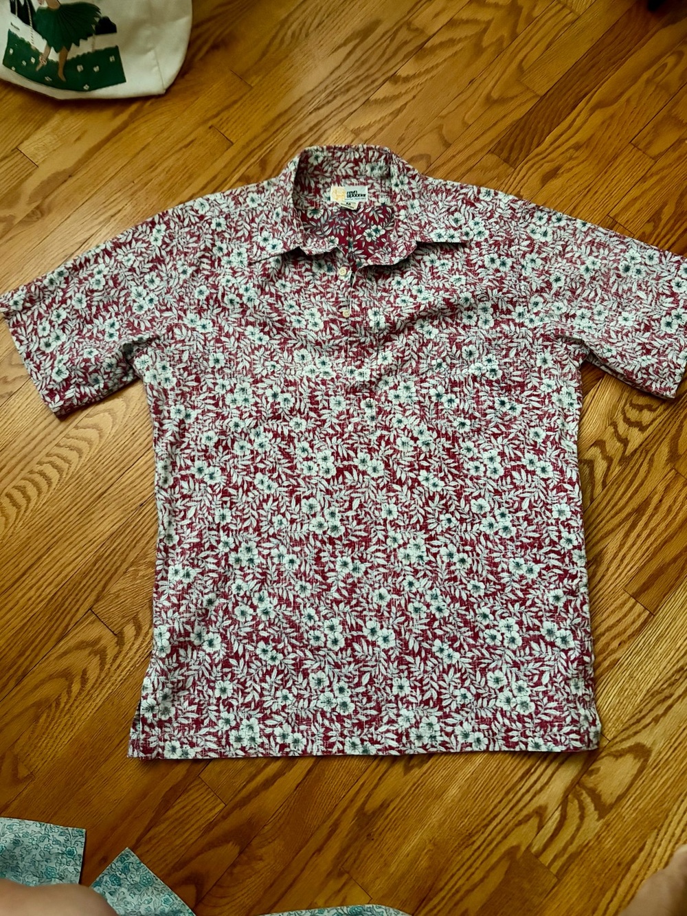 reyn spooner Men's Short-Sleeve Floral Shirt - Burgundy & White